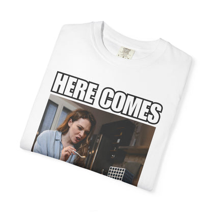 here comes the airplane