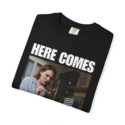 here comes the airplane